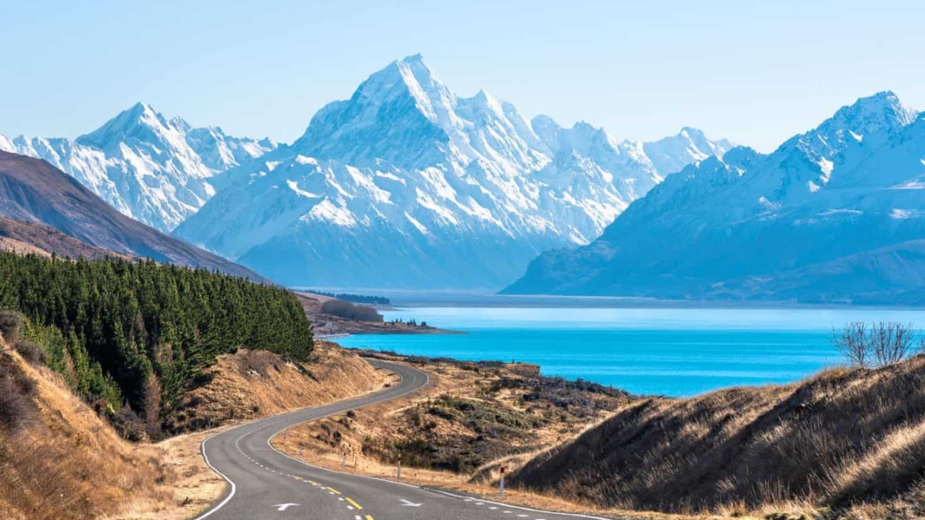 Road-to-Mt-Cook-south-island-1440x960